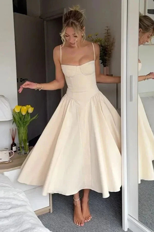 Vestido Midi com Alcinha e Shape Meia Taça - Cicília