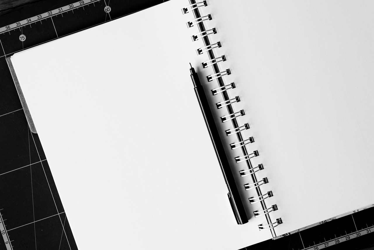 Vestido Longo com Alcinha em Estampa Poá - Kusama